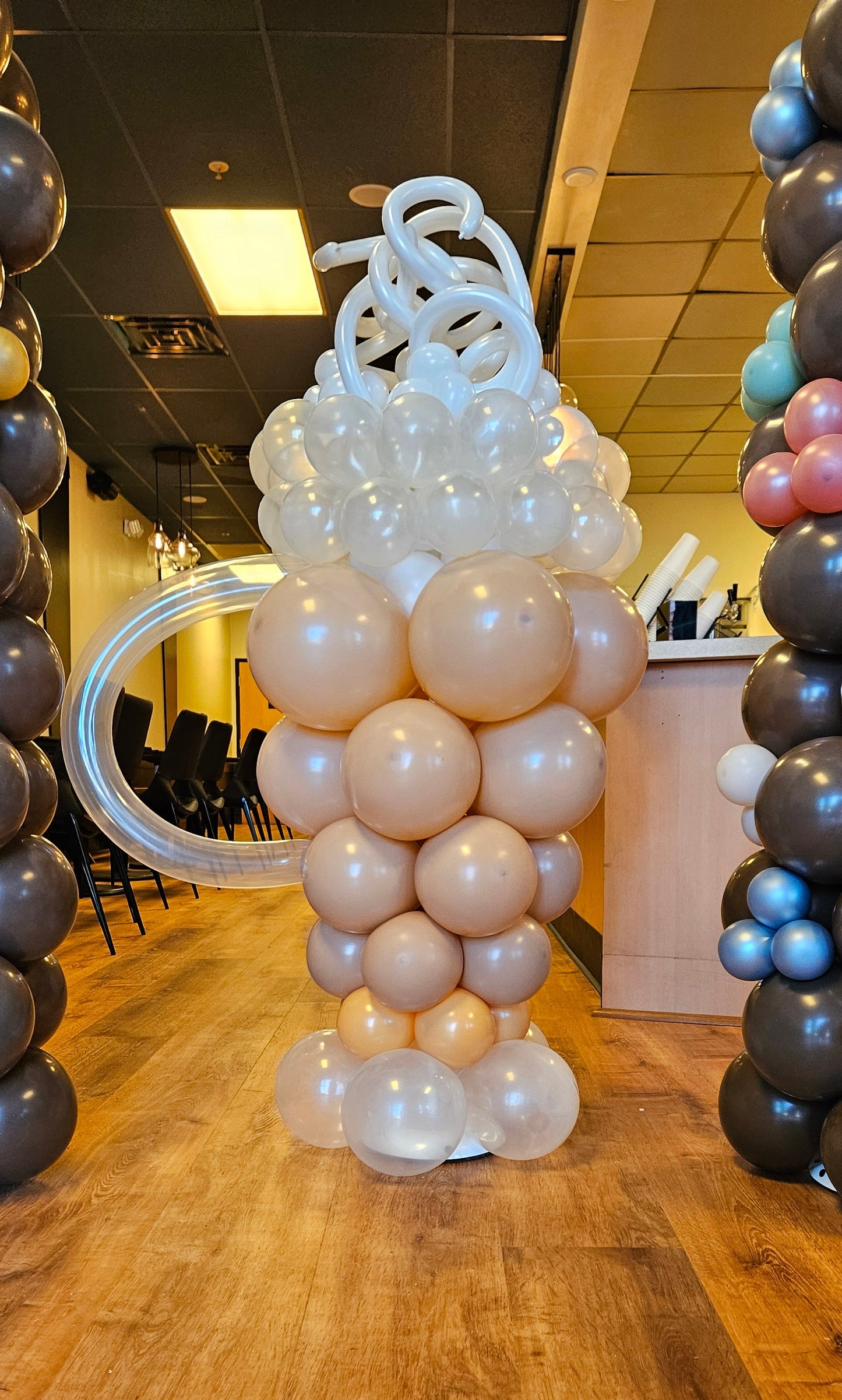 custom store balloon towers ct