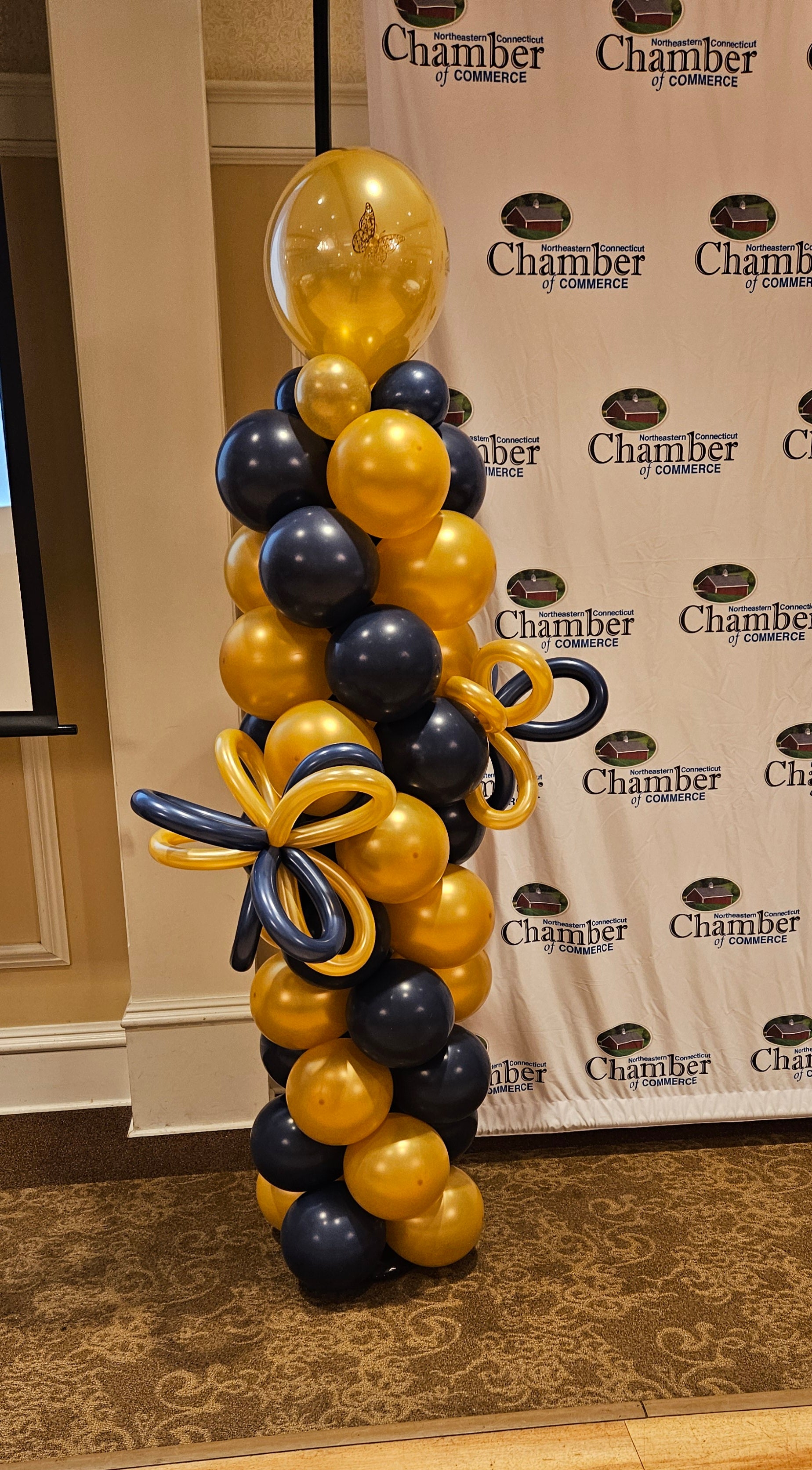 Corporate event balloon decor Eastern CT