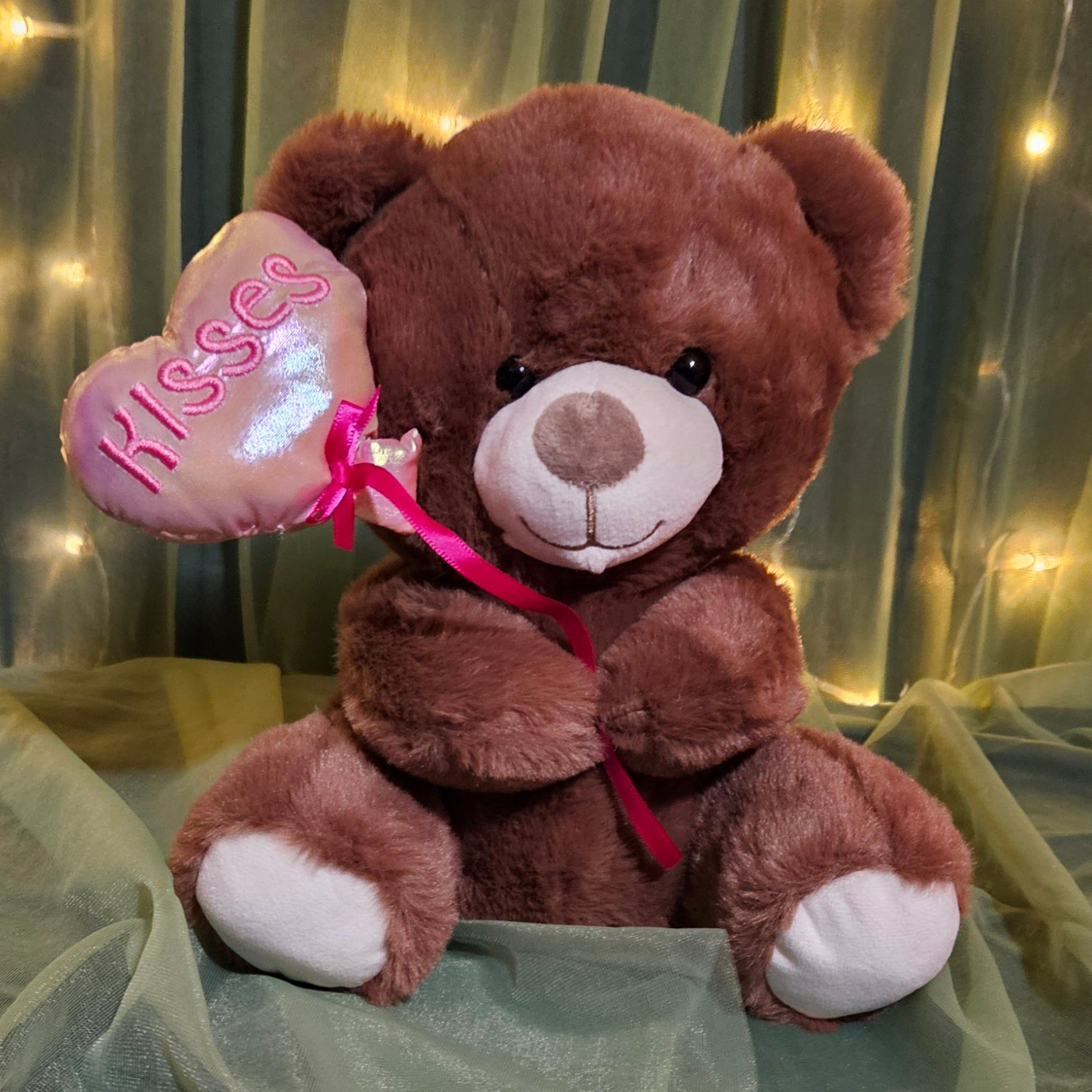 vday-bear-kisses.jpg